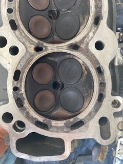 Clylinder Head Upclose.jpg