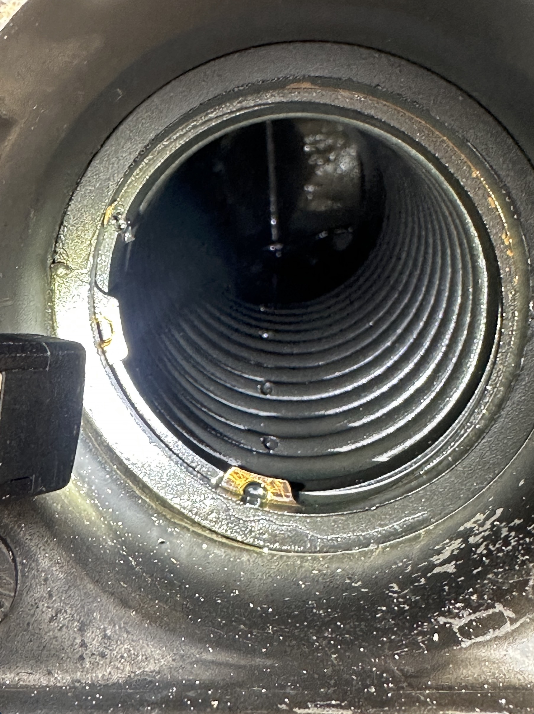 exhaust bellow.jpg