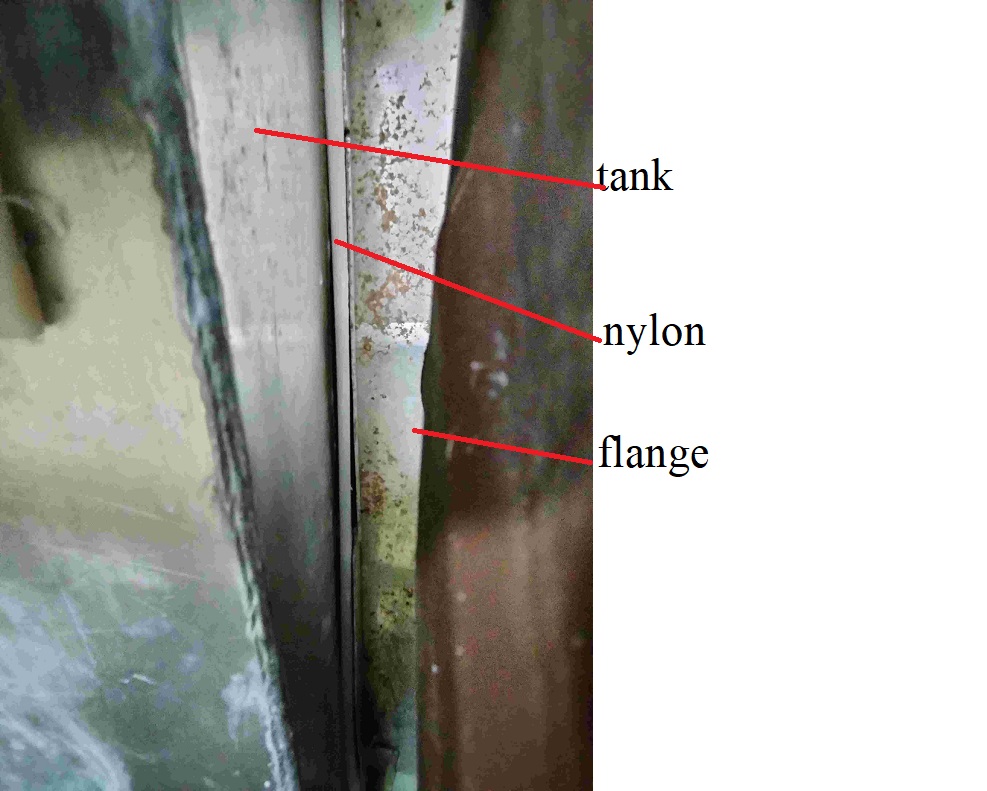 freeboards vertical flange now isolated w nylon angle stripe.jpg
