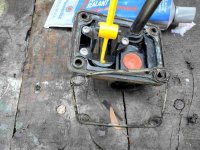 OMC 6 gallon sender an gasket real thin.jpg